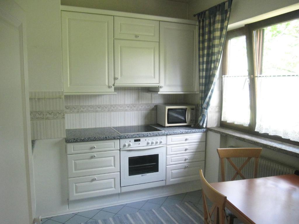 Ferienwohnungen Doktorwirt Salzburg Kamer foto